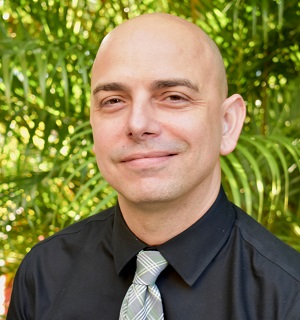 Photograph of Dr. Silva.